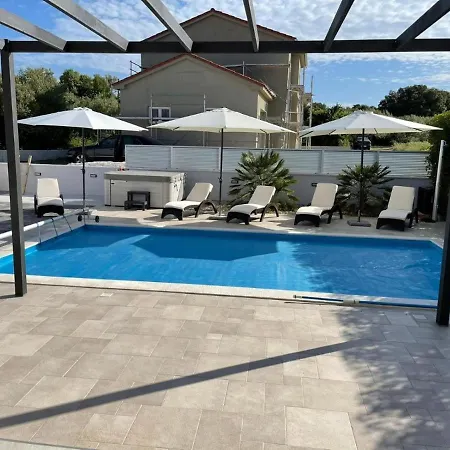 Luxury Harbor Villa Bibinje