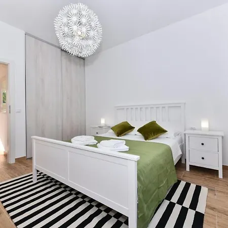 Villa Luxury Harbor *