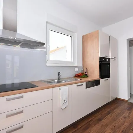 Luxury Harbor Villa *