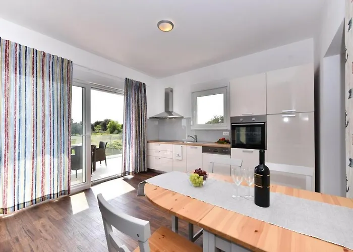 Luxury Harbor Bibinje