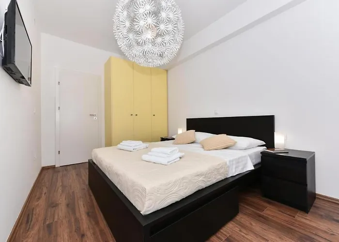 Villa Luxury Harbor *