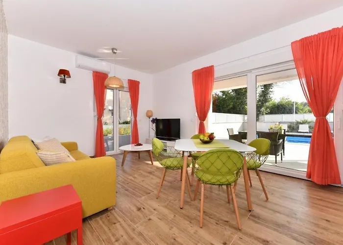 Villa Luxury Harbor *